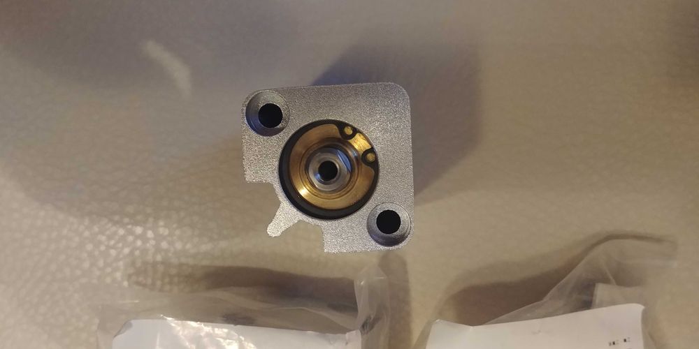 Siłownik PARKER TAIYO 10S-1R  SD20N30-00   2 szt.