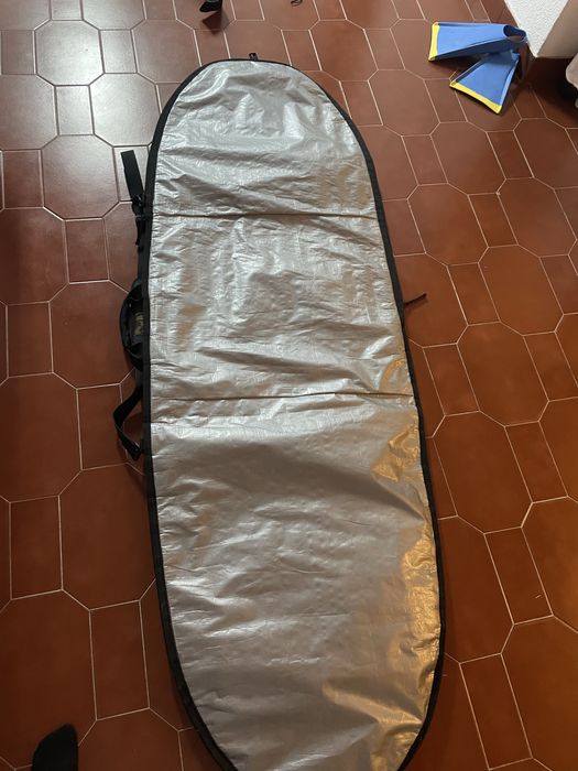 Prancha de surf de espuma 6”4 com capa do tamanho da prancha