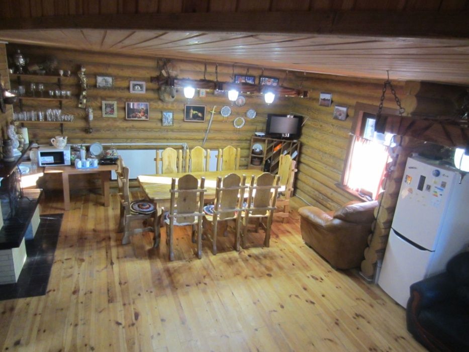 Будинок/Сруб/Баня у лісі