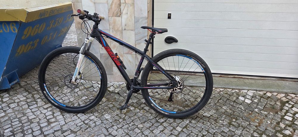 Bicicleta Berg impecável