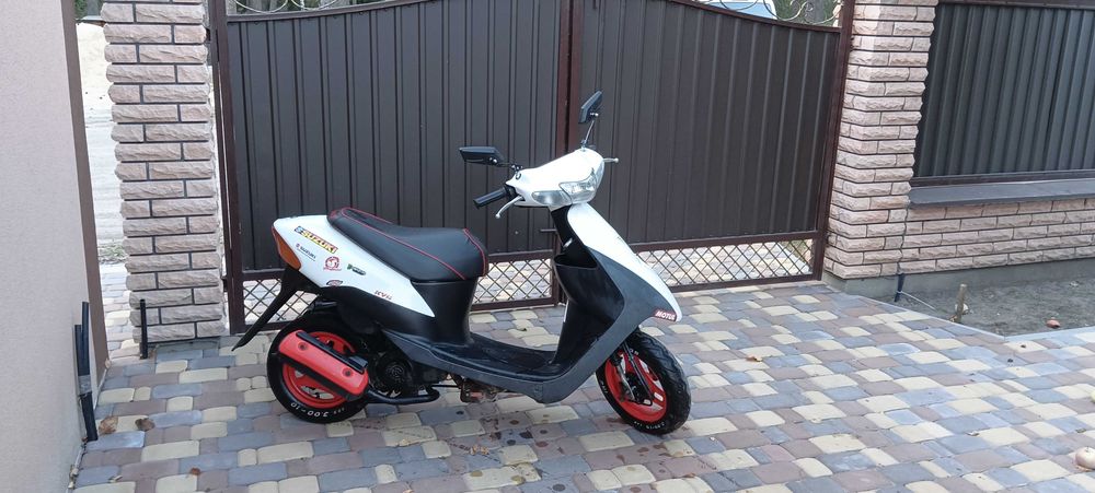 Продам Suzuki lets 2