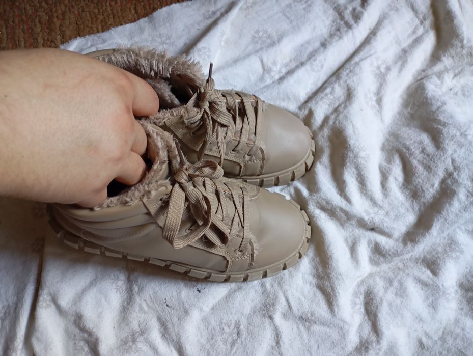 Ботинки женские зимние кожаные на платформе р38 24.5см Испания