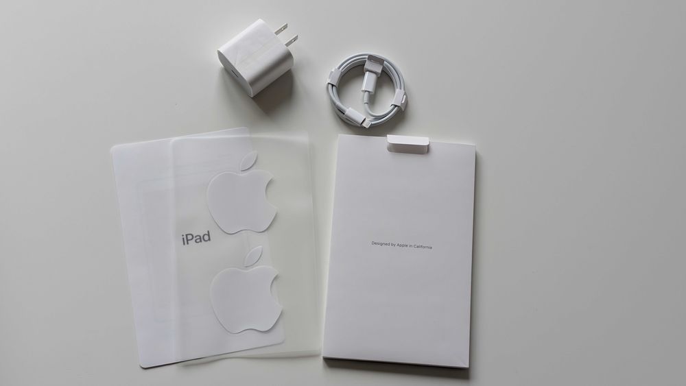 Планшет Apple iPad 10.2" 8th gen 2020 Wi-Fi 128GB Silver open box