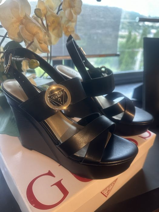 Sandalia guess 38 Nova