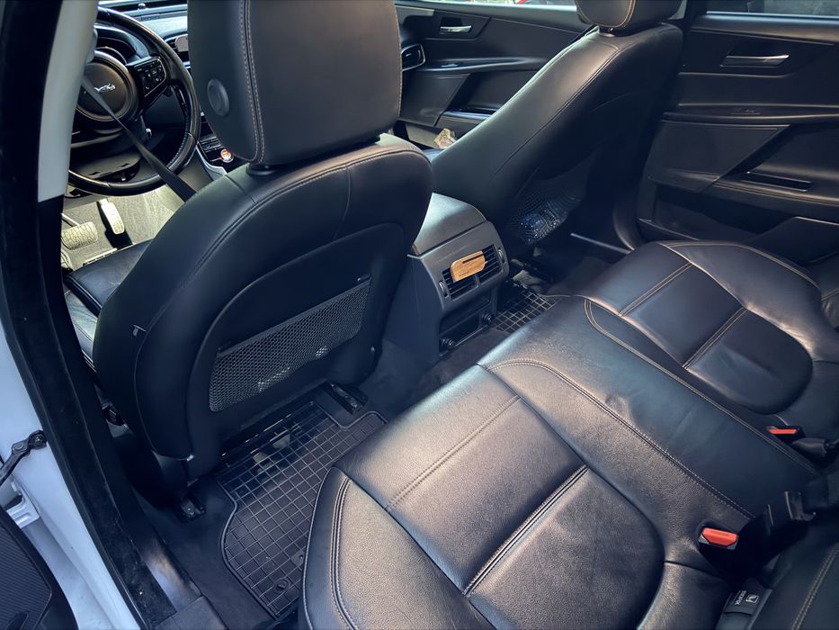 Sprzedam/ Zamienie Jaguar Xe 2.0  biała perła