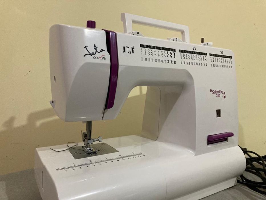 Maquina de costura