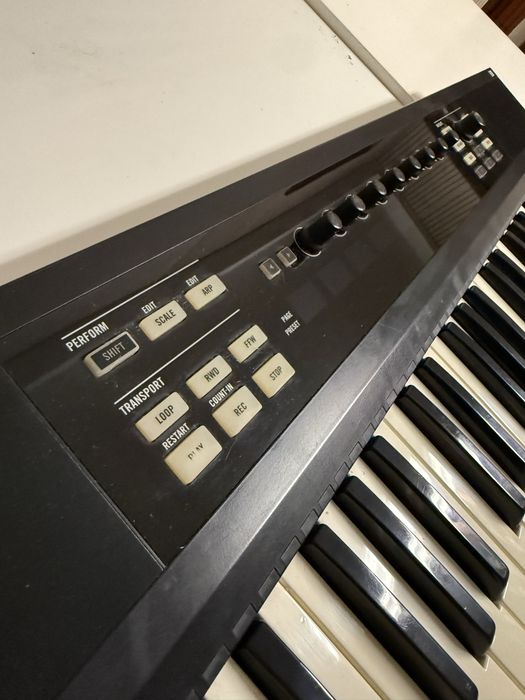 Native instruments Komplete Kontrol s49 mk1