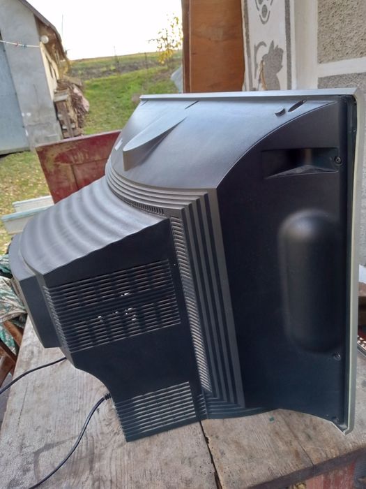 SUPRA СУПРА телевізор кольоровий