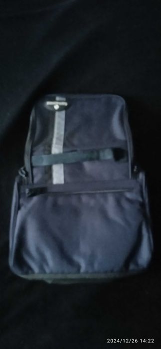Sprzedam  kosmetyczkę  męska Samsonite
