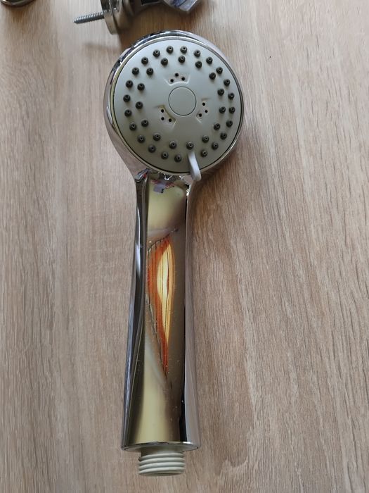 Komplet prysznicowy.Nowy wąż.Bateria ścienna.Kolor srebrny.