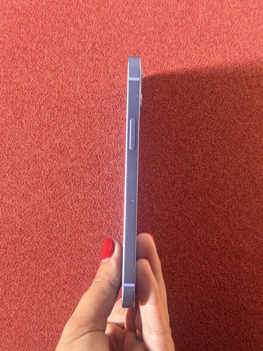 Iphone 12 128G , vidro de trás rachado, funciona na perfeição