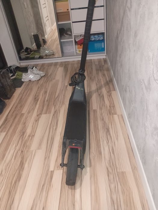 Продам електросамокат Xiaomi electric scooter 4 lite