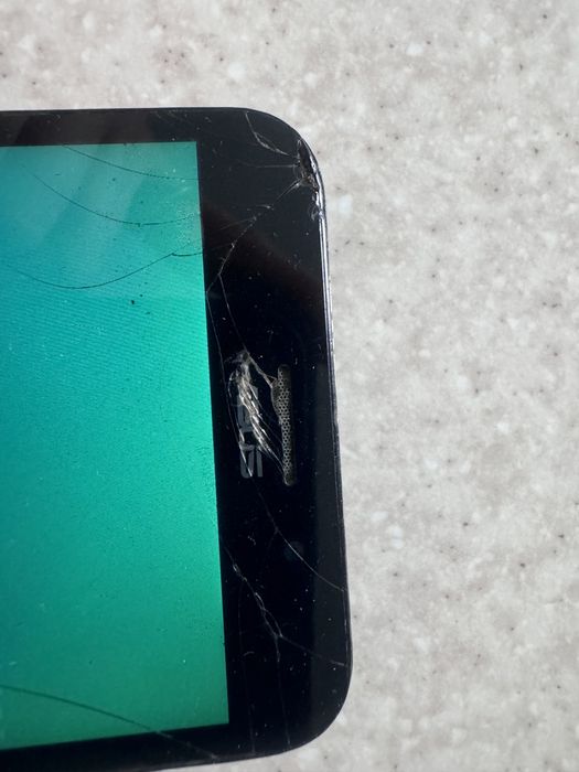 Продам телефон Asus