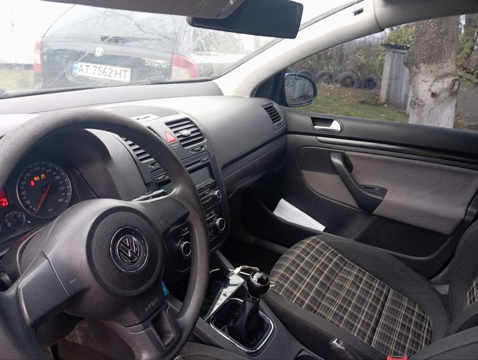 Гольф 5 2.0 тді  2005 рік