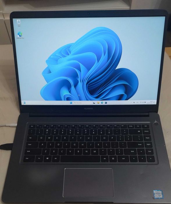 Laptop Huawei MateBook D