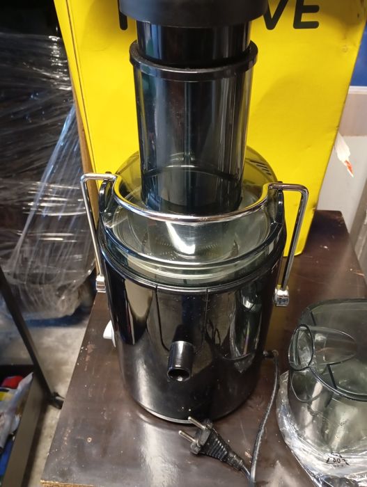 Máquina de sumos inexive nova