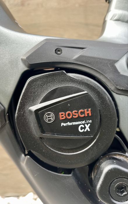 Bicicleta Electrica Cube Bosch 750