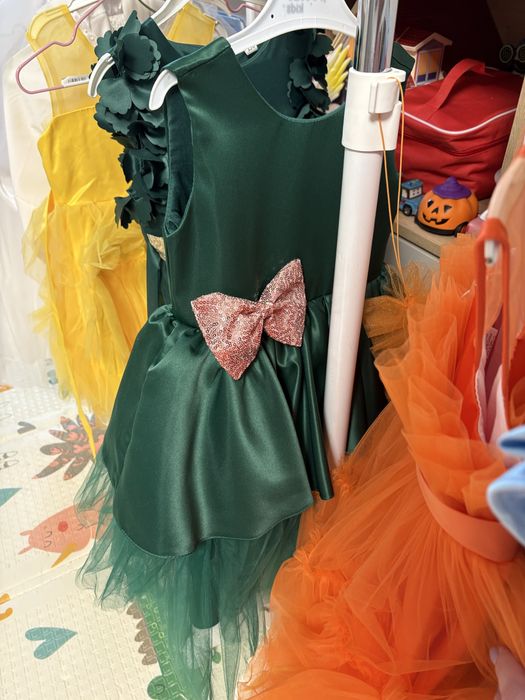 Прокат карнавальних костюмів