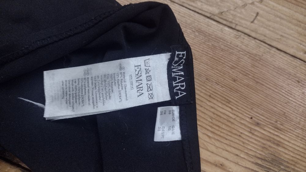 Strój kąpielowy wysmuklający