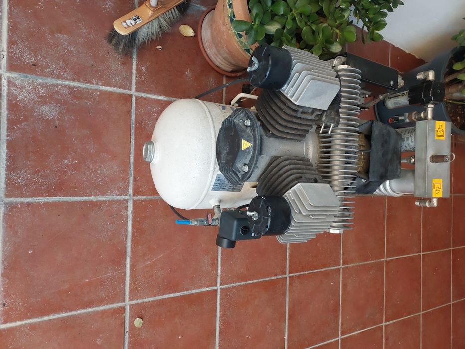 Compressor medical