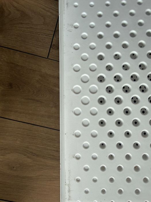 Biały kosz na pranie Curver Infinity 60L