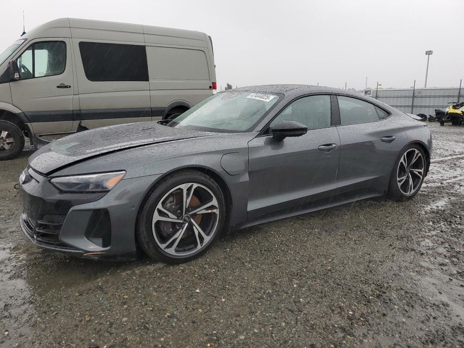 Бампер Audi E-tron GT разборка Ауді етрон запчастини авторозбірка