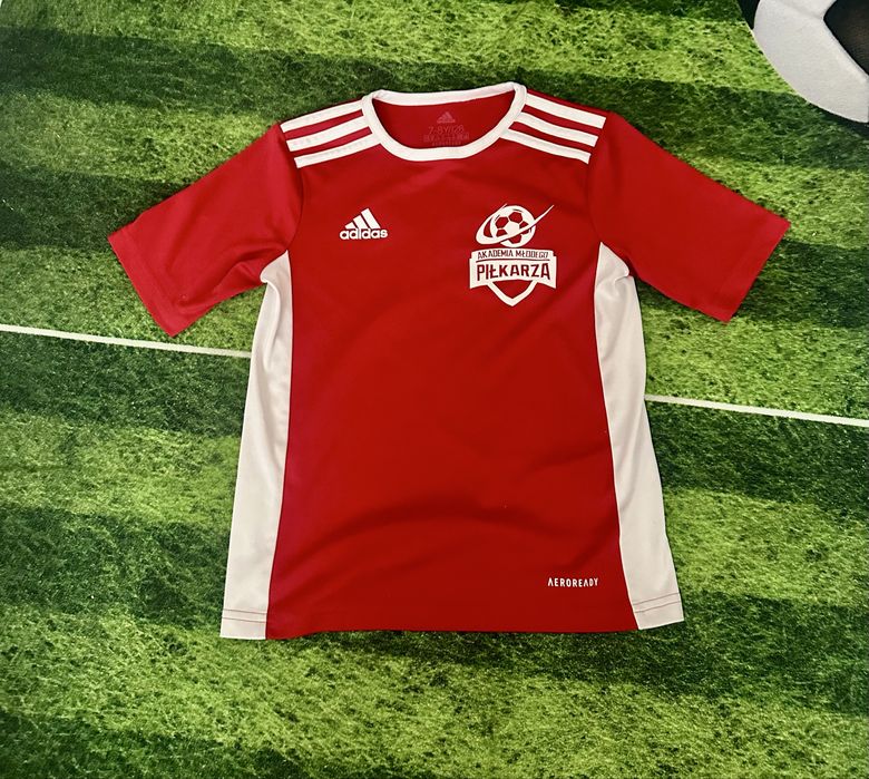 Koszulka piłkarska clubu Akademia Młodego Piłkarza 128 plus getry