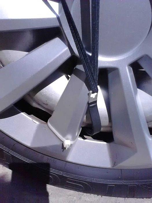 Накидка на лобове скло  від  сонця та снігу "літо - зима "