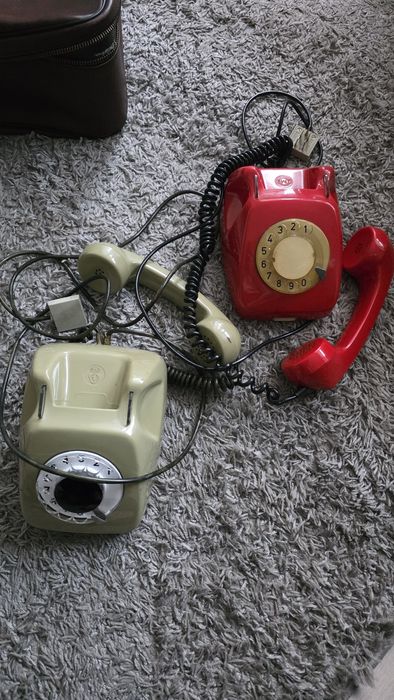 Telefon PRL retro