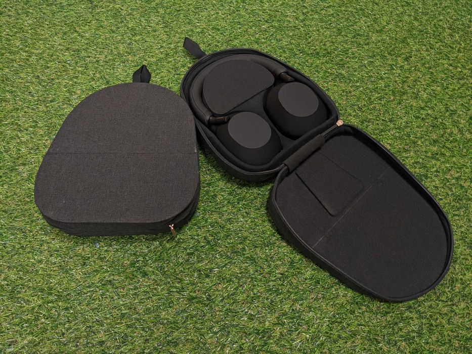 НОВІ навушники SONY WH-1000XM5 Black. Оригінал з США