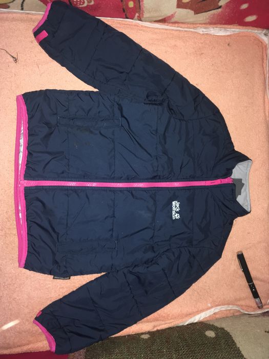 СРОЧНО Новая Куртка Jack wolfskin на девочку