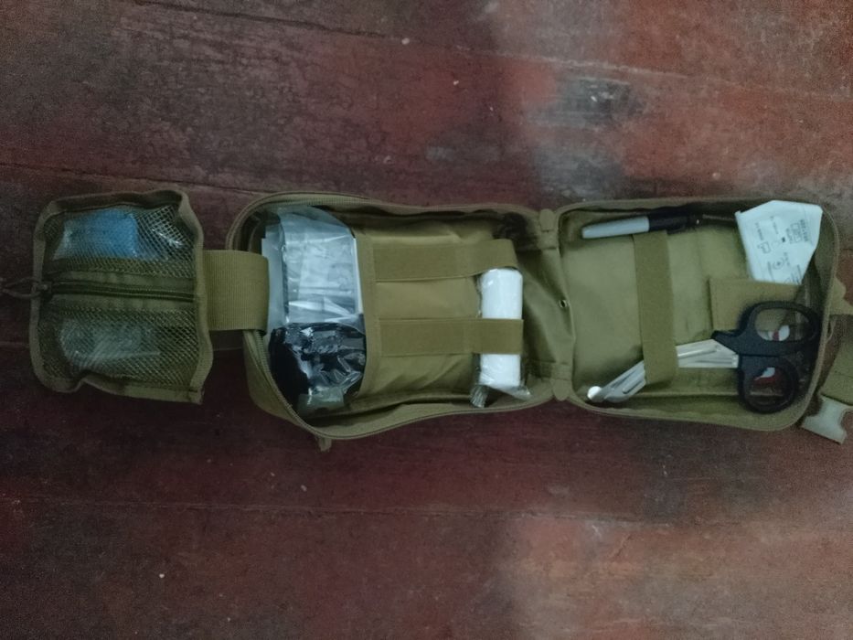 Продамо 20 аптечок