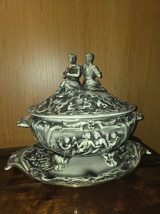 Terrina  ornamental
