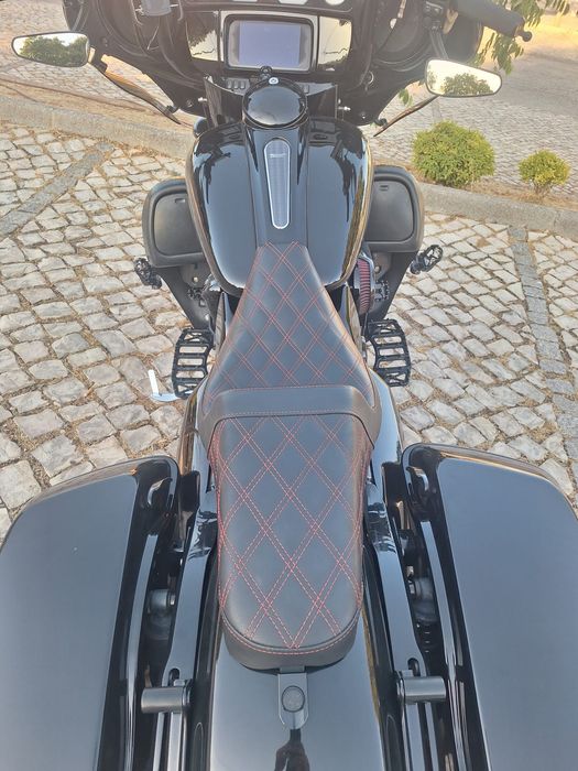 Harley - Davidson Street