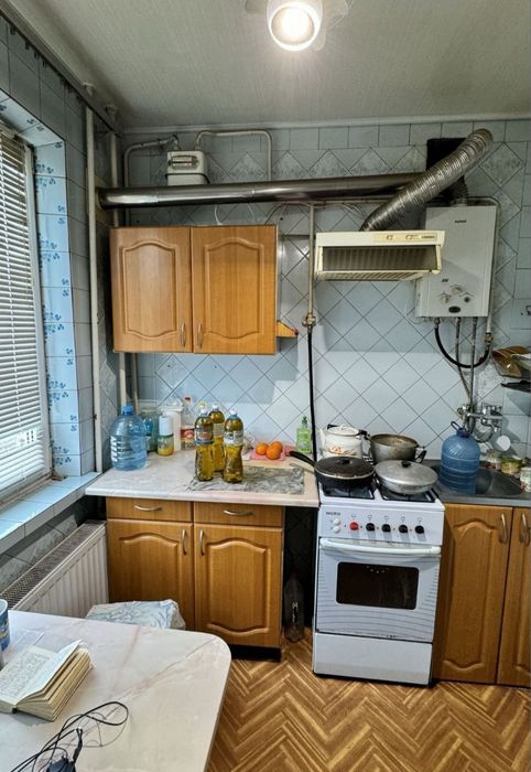 продам в центре Чугуева 3х комнатную квартиру