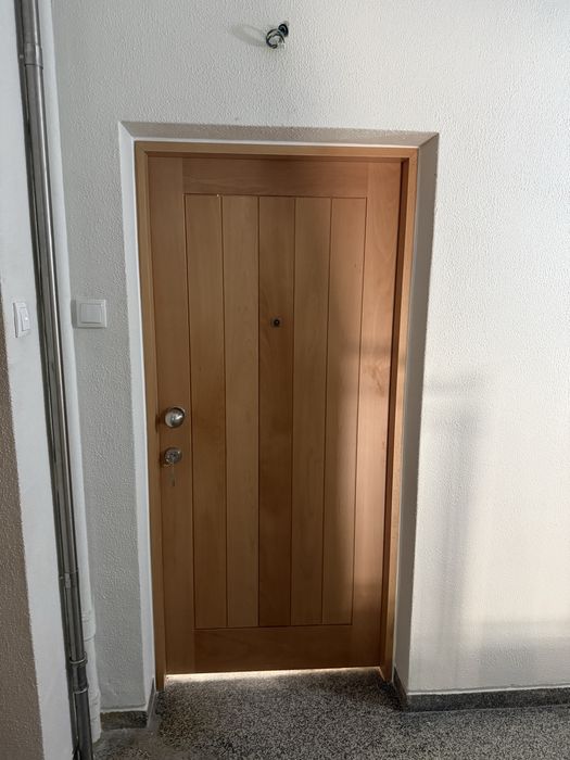 Portas Carpintaria *interiores e exteriores*