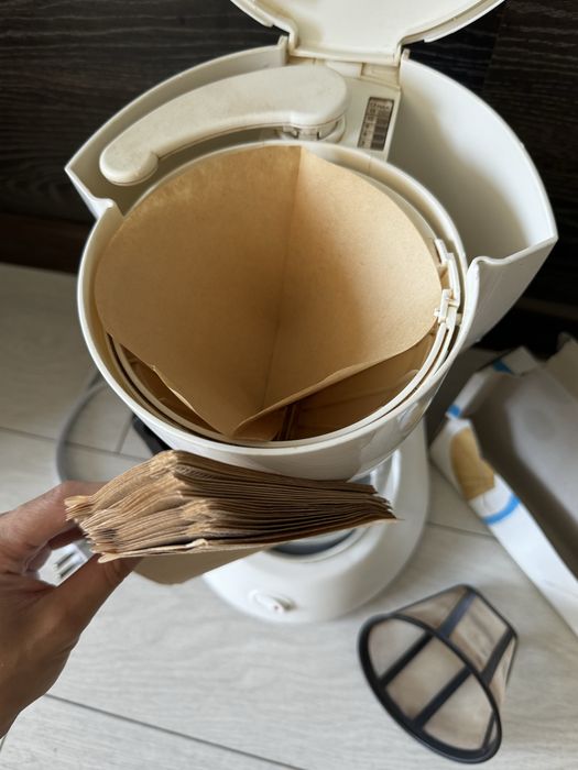 Крапельна кавоварка Philips Daily Collection HD7447