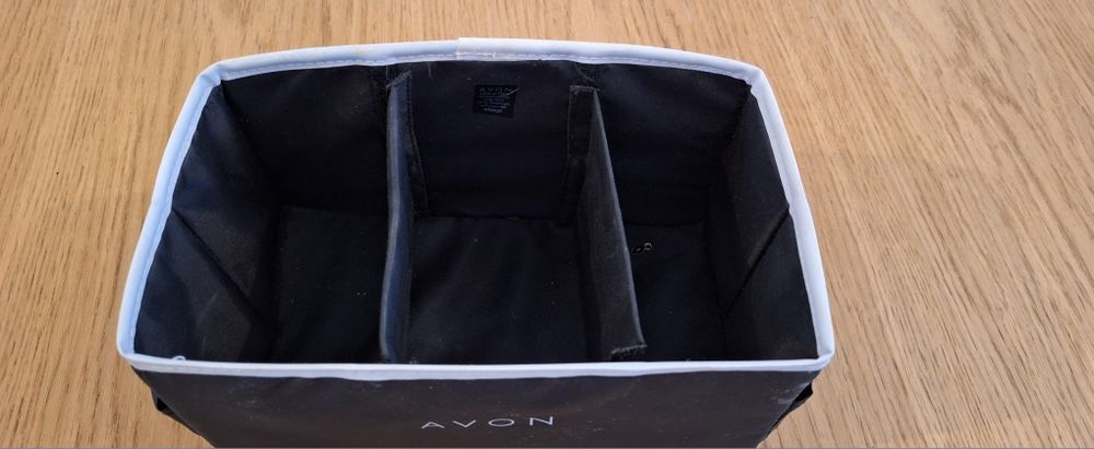 Organizer na kosmetyki Avon