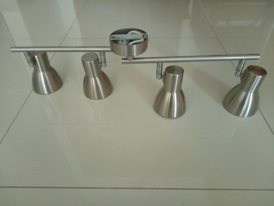 Lampa sufitowa lub ścienna,czteroramienna.