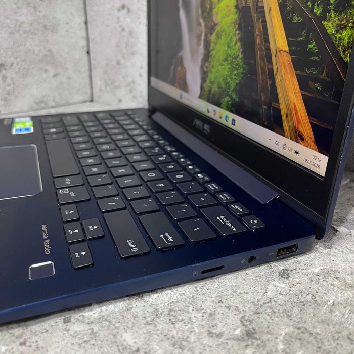 Ultrabook ASUS ZenBook 13 UX331U | i5-8250U | 8GB RAM | SSD 500GB | Windows | UŻYWANY