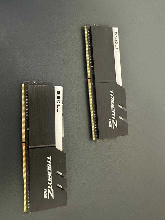 G.Skill Trident Z DDR4 16GB (2x8GB) 3000MHz CL15 RGB