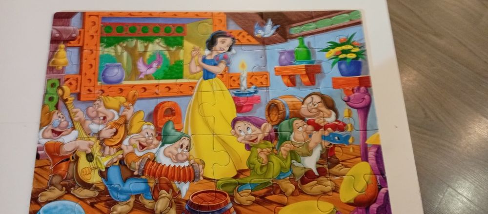 Puzzle 8 sztuk 20,30 i 56elem.