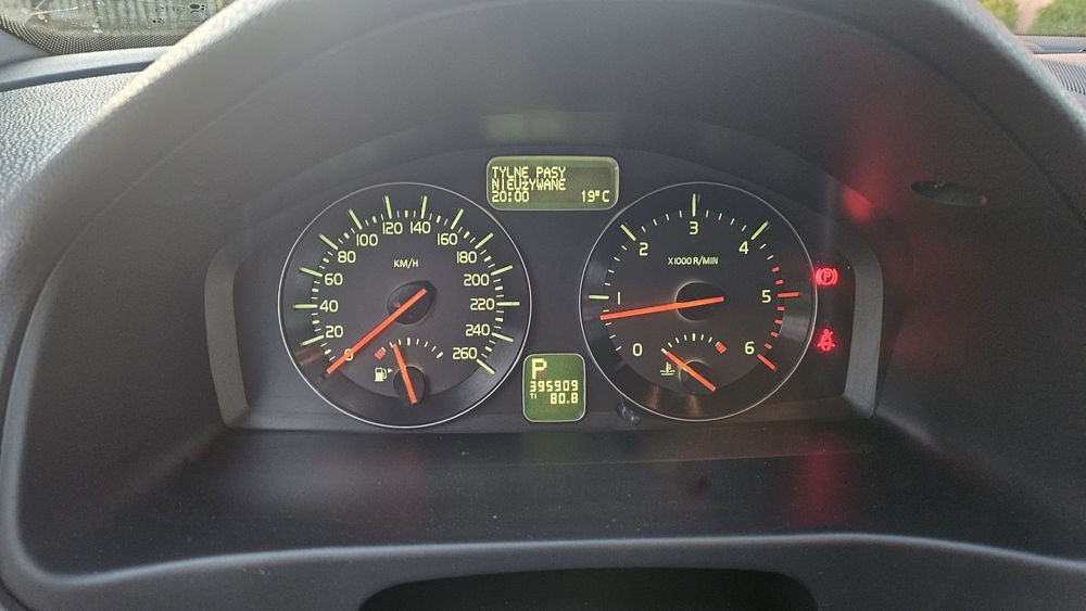 VOLVO V50 D5 momentum 180koni