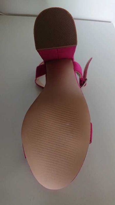 Buty, sandały na obcasie słupku Even&Odd