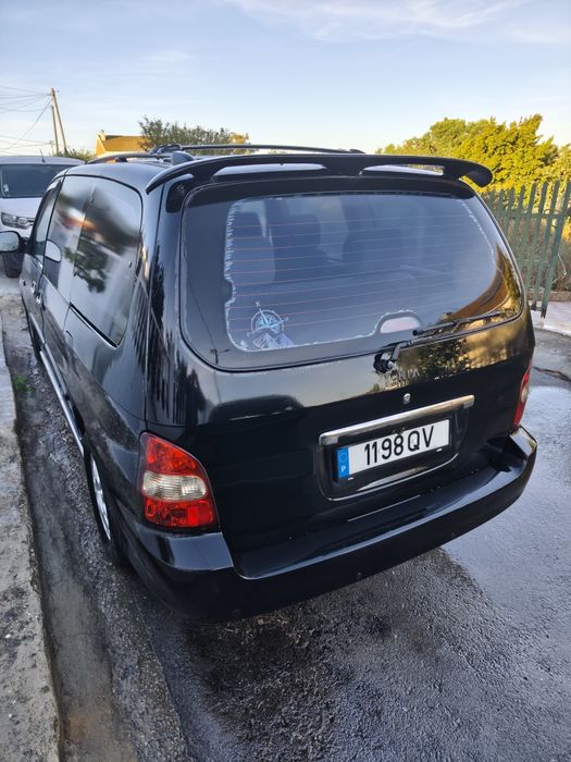 Kia Carnival modelo Up (ler anúncio)