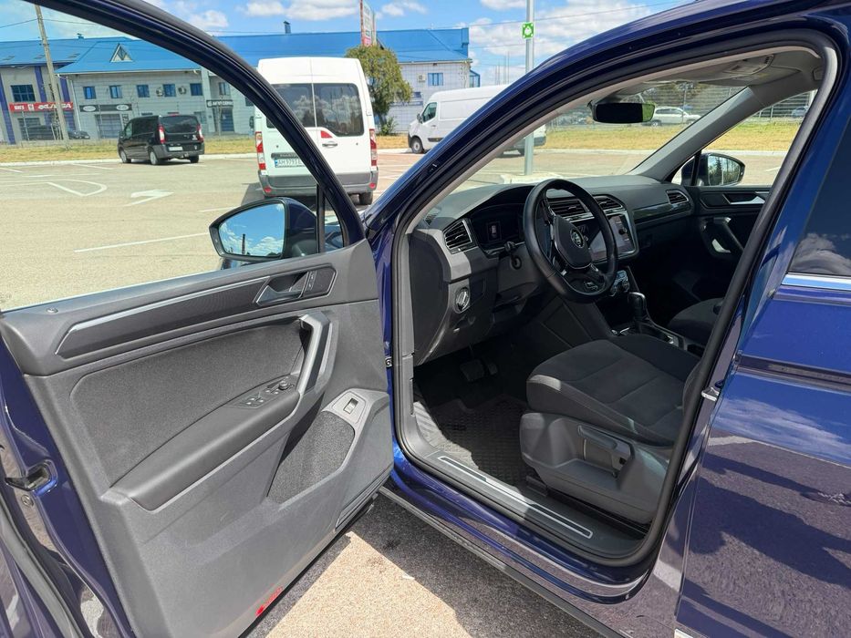 Volkswagen Tiguan 2019 VIN WVGZZZ5NZLW824853 фото оголошення 9 з 16