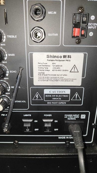 Coluna Portátil amplificada Shinco PK12 - 40W - 12"