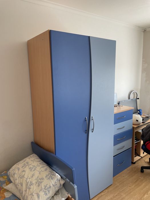 Roupeiro de duas portas