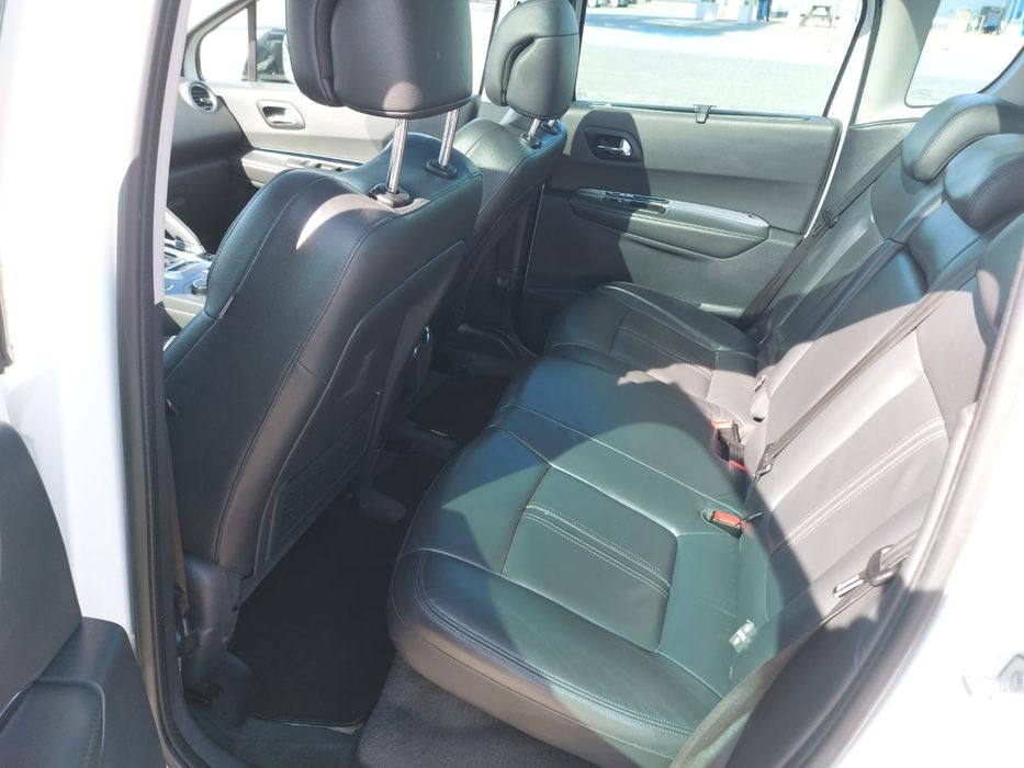 Peugeot 3008 2.0 HDi HYbrid4 200Km