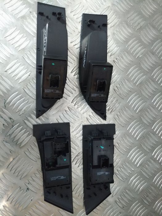 Comando Vidros Botão Opel Astra J P10 2009 a 2015